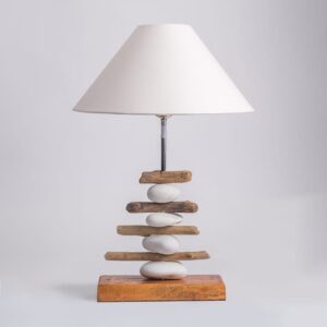 Lampara Decorada Con Piedras Y Madera